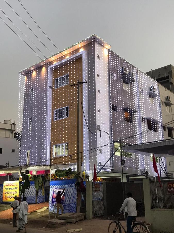 Sri Krishna Residency Hotel Eluru ภายนอก รูปภาพ