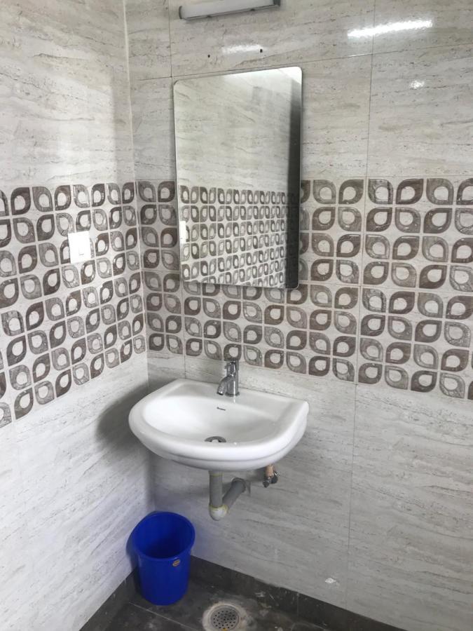 Sri Krishna Residency Hotel Eluru ภายนอก รูปภาพ